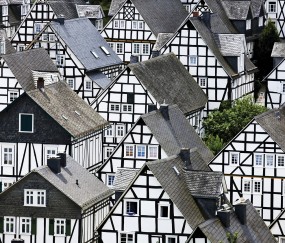 小孩发烧身体烫头部凉