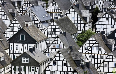 小孩发烧脚底板发硬