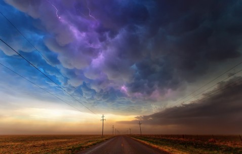 小孩发烧导致腿拐怎么办